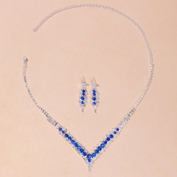 Women's Fashion Simple Crystal Necklace Set